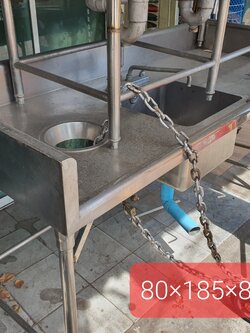 อ่างล้างจาน 1 ช่อง มีช่องเคลียร์เศษอาหาร และที่พักจาน