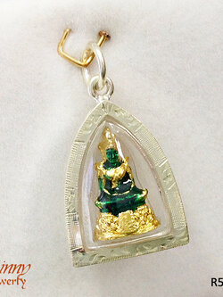 จี้เงินแท้ พระแก้วมรกต ตัวเรือนทำด้วยเงินแท้