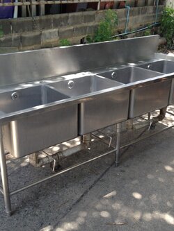 อ่างล้างจานสแตนเลส 4 หลุม