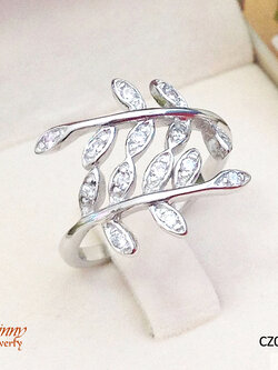 แหวนเงินแท้ 92.5% ใบมะกอกประดับเพชร cz งานละเอียด