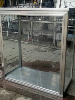 ตู้โชว์ขายก๋วยเตี๋ยว/อาหารตามสั่ง