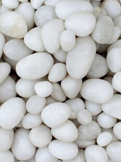 หินกรวดแต่งสวน สีขาว หินอ่อน ขนาด กลาง M (ราคาต่อกิโลกรัม)