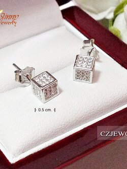 ต่างหูเงินแท้ ลูกเต๋าประดับเพชร cz 4 ด้าน