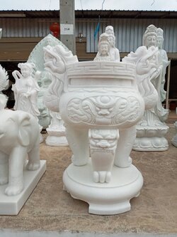 กระถางธูปหินอ่อนขาวลายมังกร 3ขา ขนาดสูง 100 ซม