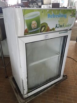 ตู้แช่เครื่องดื่ม 1 ประตู ขนาดเล็ก