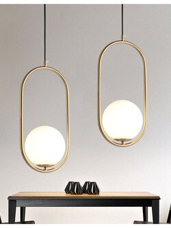 โคมไฟแขวนเพดานสไตล์โมเดิร์นโป๊ะแก้วกลมสีขาวขุ่นโครงสีทอง [G-10098]