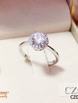 แหวนเงินแท้ เพชรเม็ดเดี่ยวหัวชู ประดับเพชร cz รอบข้าง 5.0 มิล