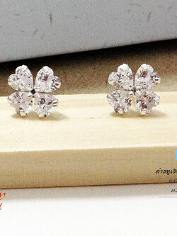 ต่างหูเงินแท้ หัวใจ 4 ดวง แบบก้านเสียบ (ตัวเรือนเงินแท้)