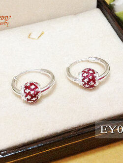 ต่างหูเงินแท้ 92.5% แบบห่วงกลม คล้องเม็ดเงินลงยาสีแดง