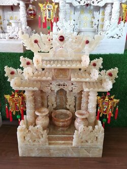 ตี่จู้หินอ่อน ตี่จู้เอี๊ยะ ขนาด 24 นิ้ว (รุ่นมหาเศรษฐี) 4 เสา 5 หลังคา 8ปลา 8หงส์ 8มังกร หินสีหยกน้ำผึ้งแก้ว