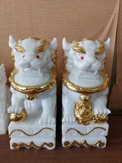 สิงโตหินอ่อนหยกขาวปิดทองคำเปลว ขนาดสูง 40 ซม