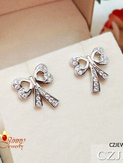 ต่างหูเงินแท้ รูปโบว์ ประดับเพชร cz