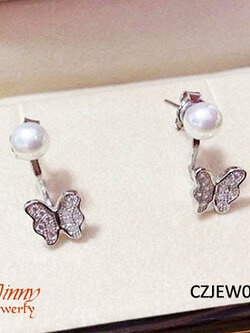 ต่างหูเงินแท้ 92.5% แบบโค้งหัวมุก มุกน้ำจืดแท้ ประดับเพชร cz รูปผีเสื้อ