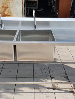 อ่างล้างจานสแตนเลส 2 หลุม มีที่พักจาน 1.8 เมตร