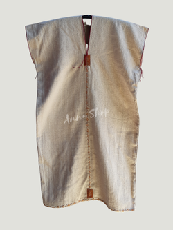 เสื้อผู้หญิง ผ้าเยื่อไผ่ คอวีทรงตรง งานปักแฮนด์เมด โดนเด่นไม่เหมือนใคร งานปักปังปัง เส้นโซ่สไตล์ล้านา มีขนาด 36" 38" 40" 42"