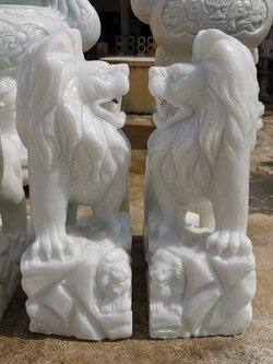 สิงโตฝรั่งหินอ่อนขาว สูง50 เซนติเมตร