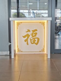 ตู้ครอบศาลหินอ่อนขาวล้วน ขนาด89*89 เซนติเมตร