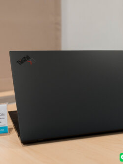 Business Lenovo ThinkPad X1 Carbon Gen 11th CPU i5-1345U/Ram32/SSD1TB/14" FHD+ Touch *เครื่องมือสอง(ทักแชทก่อนสั่งซื้อ)