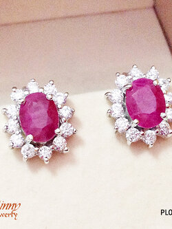 ต่างหูพลอยแท้ พลอยทับทิม ประดับเพชร cz รอบข้าง 12 เม็ด