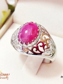 แหวนเงินแท้ พลอยทับทิมธรรมชาติแท้ ด้านข้างฉลุลายไทย ฝังแบบหุ้ม