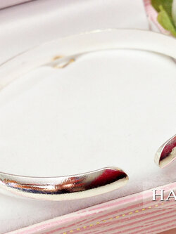 กำไลข้อมือเงินแท้ 92.5% กำไลแบบโค้งมน ใส่ได้ทั้งชาย หญิง (ขยายความกว้างได้)