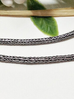 สร้อยเงินแท้ ลายแปดเสา งานรมดำ (งานไทย)