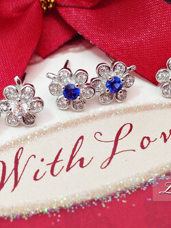 ต่างหูเงินแท้ ประดับเพชร cz รูปดอกไม้ งานเล็กๆ น่ารักๆ