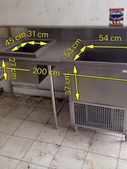 เคาน์เตอร์ตู้แช่แข็ง มีถังเก็บน้ำแข็งในตัว