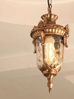 โคมไฟแขวนเพดานภายนอกสไตล์ European กระจกใสมีลาย [WK6103]