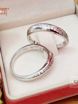 แหวนเงินแท้ แหวนเกลี้ยงประดับเพชร cz แบบไขว้