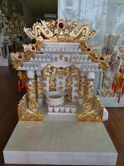 ตี่จู้หินอ่อน ตี่จู้เอี๊ยะ ขนาด 27 นิ้ว (รุ่นมั่งมีศรีสุข) 4 เสา 5 หลังคา 8ปลา 8หงส์ 8มังกร หินสีขาวเทาปิดทองคำเปลวติดคริสตัล