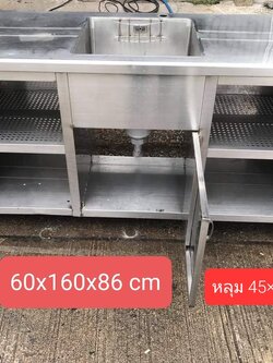 อ่างสแตนเลส 1 ช่อง มีตู้เก็บของ มีที่วางของด้านข้าง