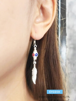 ต่างหูเงินแท้ 92.5% ต่างหูระย้าแบบเกี่ยว เม็ดปะคำลงยาสีแดง น้ำเงิน ห้อยปีกนก