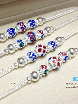 สร้อยข้อมือเงินแท้ ลายสี่เสา แบบลงยาตรงกลาง และตรงหัวสร้อย สีน้ำเงิน แดง เขียว