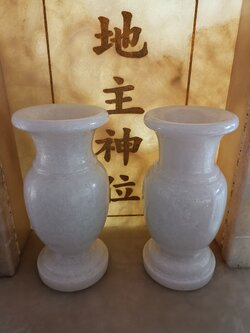 แจกันหินอ่อนหยกขาว ขนาดสูง 9นิ้ว