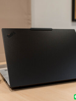 Workstation ThinkPad P14s Gen 5 CPU Ultra 7 155H/Ram64/ SSD 1TB/RTX 500 Ada 4GB/14.5" 3K IPS *สินค้ามือสองสภาพมือหนึ่ง(ทักแชทก่อนสั่งซื้อ)