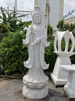 เจ้าแม่กวนอิมแกะสลักหินอ่อนหยกขาว ขนาด สูง 250 เซนติเมตร