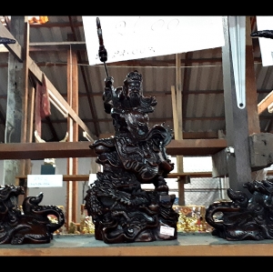 งาช้าง สิงห์โตจีน จำลอง เนื้อเรซิ่น สีน้ำตาลเข้ม แกะสลัก (ขายปลีก ขายส่ง)