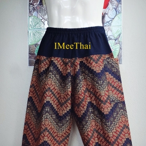 กางเกง 3 ส่วน ลายไทย สีน้ำตาลดำ