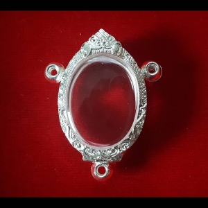 ตลับพระ ทรงไข่ (เนื้อเงินแท้90%) แกะสลักลาย หัวสิงห์ กนกลายไทย