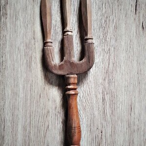 ตรีศูล ไม้สัก (ขนาด16นิ้ว) (งานสั่งทำ) - (ขายปลีก ขายส่ง)