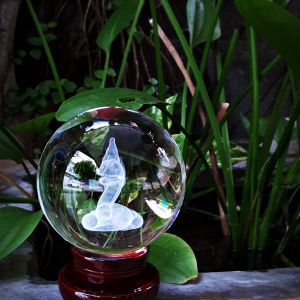 ลูกแก้ว ลาย พญานาค 3มิติ ขนาด 10ซม (4นิ้ว) 15ซม (6นิ้ว) และ 20ซม (8นิ้ว) พร้อมฐานตั้งรองไม้ หมุนรอบด้านได้