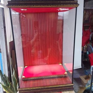 ตู้กระจก ตู้พระ ครอบพระ ตู้ไฟ กันฝุ่น ไฟส่องสว่าง2ดวง (ขนาดพระสำหรับองค์ใหญ่ หน้าตัก12นิ้ว) (งานสั่งทำใช้เวลาในการทำ 10วัน)