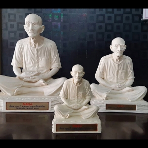 รูปหล่อ อาแปะ เซียนแปะ วัดศาลเจ้า ปี2561 (ขนาด 5/9/12 นิ้ว) เนื้อเรซิ่นสีงาช้าง