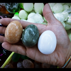 หิน ทรงไข่ไก่