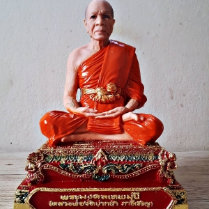 รูปหล่อ หลวงพ่อสด วัดปากน้ำ ภาษีเจริญ เนื้อเรซิ่นลงสี - (หน้าตัก5นิ้ว ฐาน5×7นิ้ว สูง9.5นิ้ว)