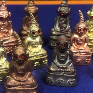 งั่งตาแดง ร่ำรวยมหาเสน่ห์ หลวงพ่อเมียน