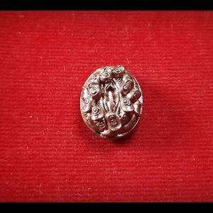 เหรียญศิวลึงค์ (11รุ่ม1) หลัง โยนี (พ่อปู่แม่ย่าให้กำเนิด พลังงานจักรวาล) (ปลุกเสกที่ปราสาทนครวัดและเขาพนมกุเลน) ปี2562 #รับประกันแท้ - หลวงปู่อุดมทรัพย์(พระอาจารย์จ่อย) วัดเวฬุวัน จ.ศรีสระเกษ จัดสร้างและดำเนินการปลุกเสก