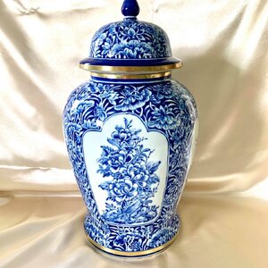 โถพลู กระเบื้องเซรามิก เบญจรงค์ลายคราม วาดลายกอบัว ฝังขอบทองเหลือง (สูง17.5นิ้ว)