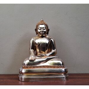 รูปหล่อ หลวงพ่อสำเร็จศักสิทธิ์ (องค์ขนาดใหญ่ ขนาดตั้งบูชา หน้าตัก9.9นิ้ว ฐานกว้าง12นิ้ว ลึก8.8นิ้ว สูง16นิ้ว) ปี2563 #รับประกันแท้ - เนื้อทองเหลืองผสมชนวน ใต้ฐานยันต์โสฬสหนุนเสริมดวง